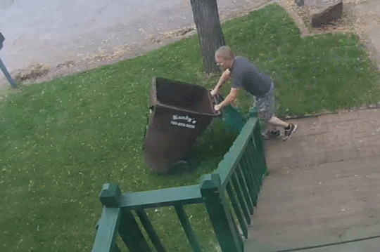 1072067273_trashcangif.gif.c44fd2cf932b12e997a51bcaf006c77e.gif
